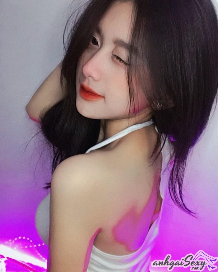 Hot Teen Lê Thị Thùy Trang Với Vẻ Đẹp Ngây Thơ Trong Sáng