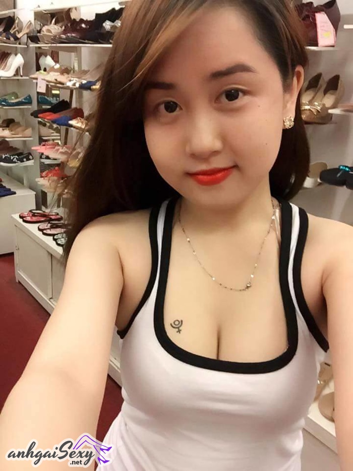 gái xinh sexy ngực to